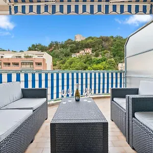 https://le-virgil-residence-calme-piscine-parking.fr-provencehotel.com